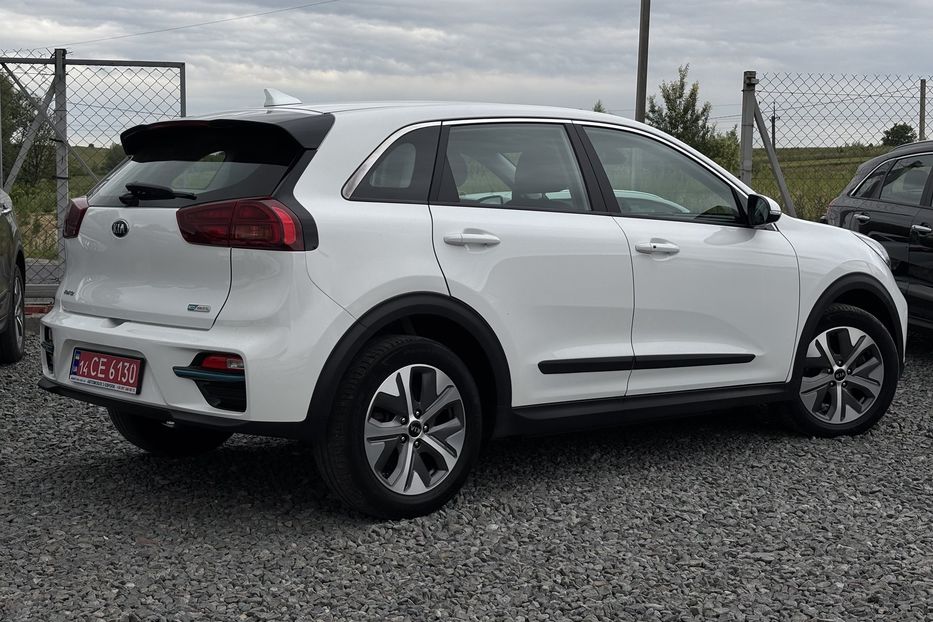 Продам Kia Niro 64квт 2021 года в Львове