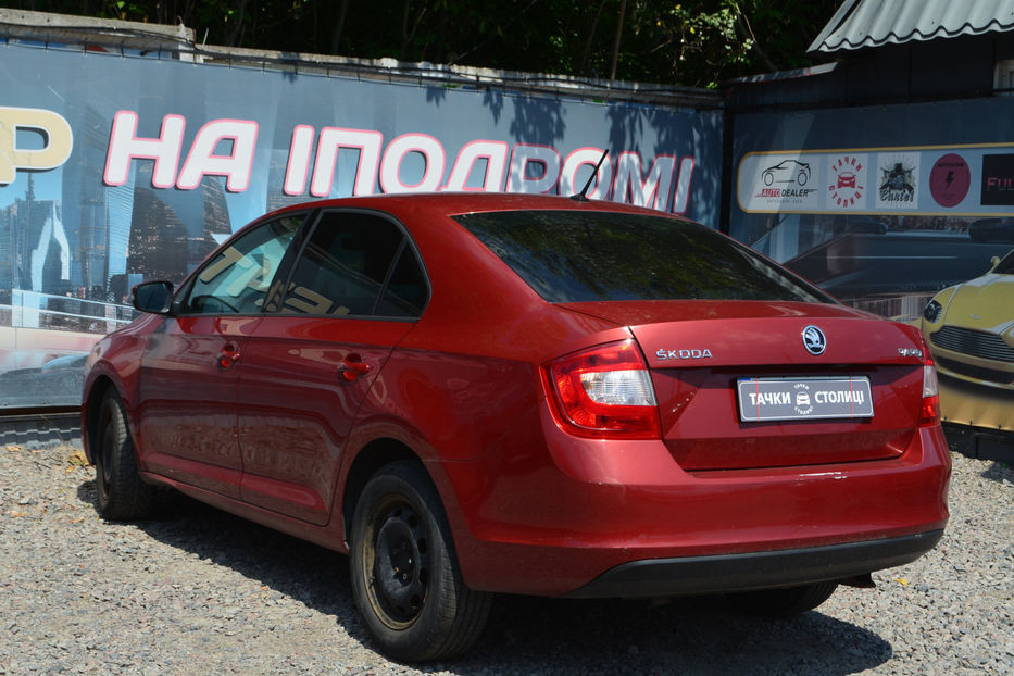 Продам Skoda Rapid 2016 года в Киеве