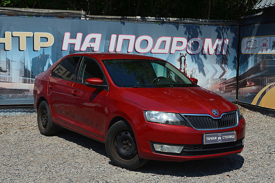 Продам Skoda Rapid 2016 года в Киеве