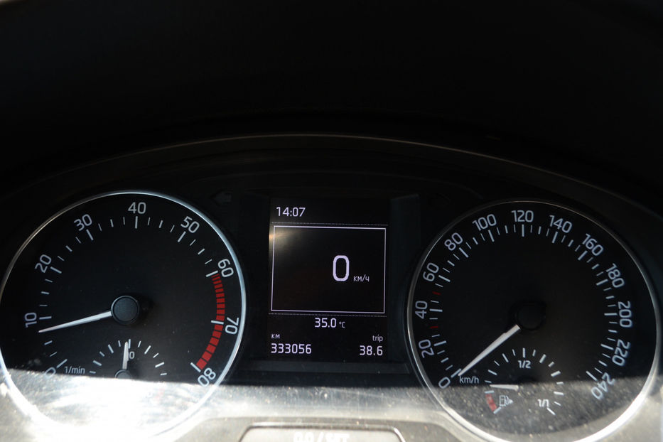 Продам Skoda Rapid 2016 года в Киеве