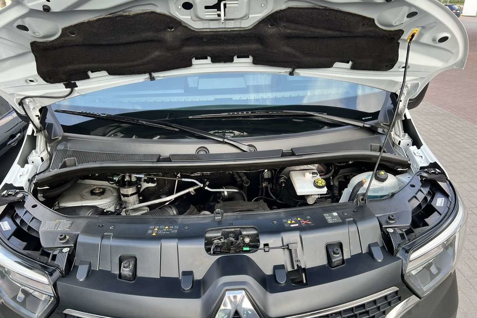Продам Renault Mascott груз.  2.3 110kW LED  НЕ МАЛЬОВАНИЙ  2022 года в Львове