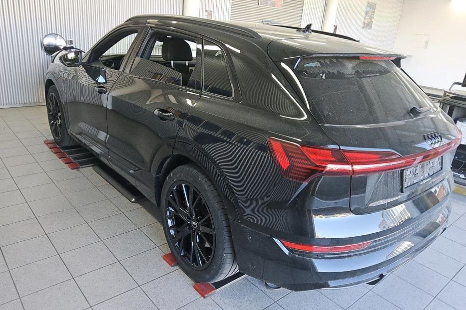 Продам Audi E-Tron авто в дорозі  2022 года в Львове