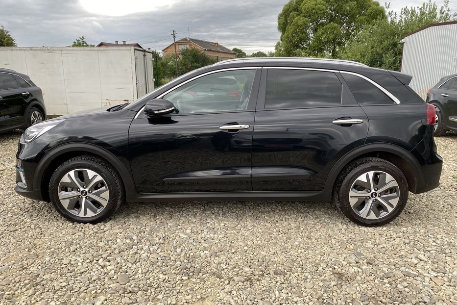 Продам Kia Niro 64 кВт Макс. комплектація 2020 года в Львове