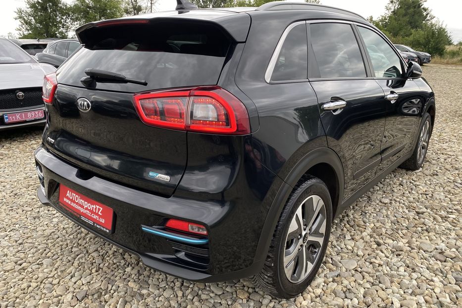 Продам Kia Niro 64 кВт Макс. комплектація 2020 года в Львове