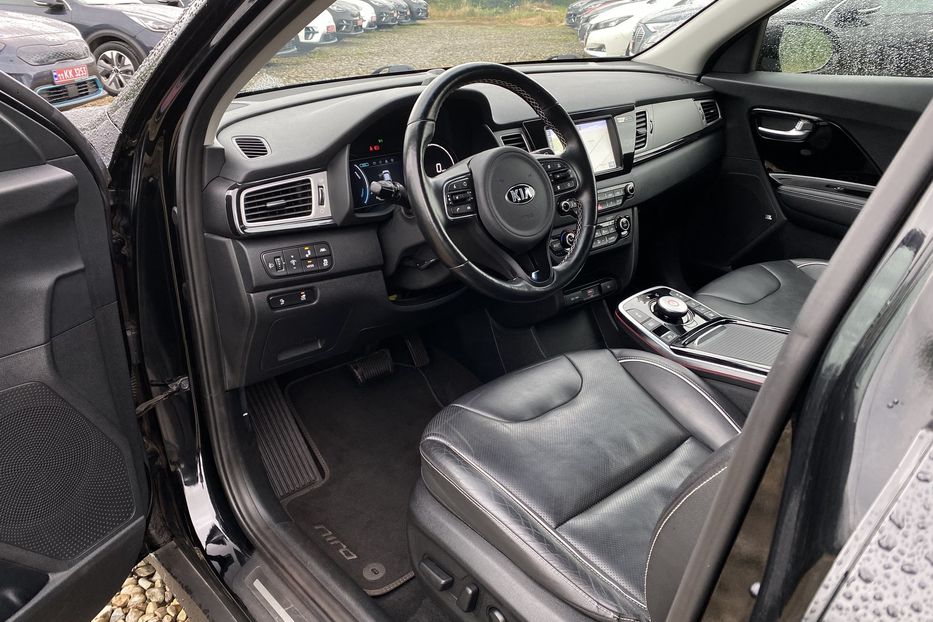 Продам Kia Niro 64 кВт Макс. комплектація 2020 года в Львове