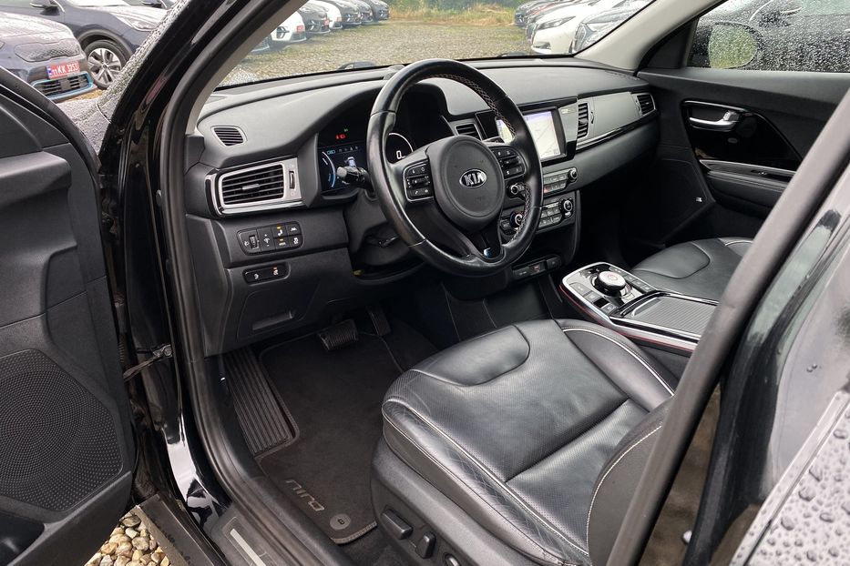 Продам Kia Niro 64 кВт Макс. комплектація 2020 года в Львове