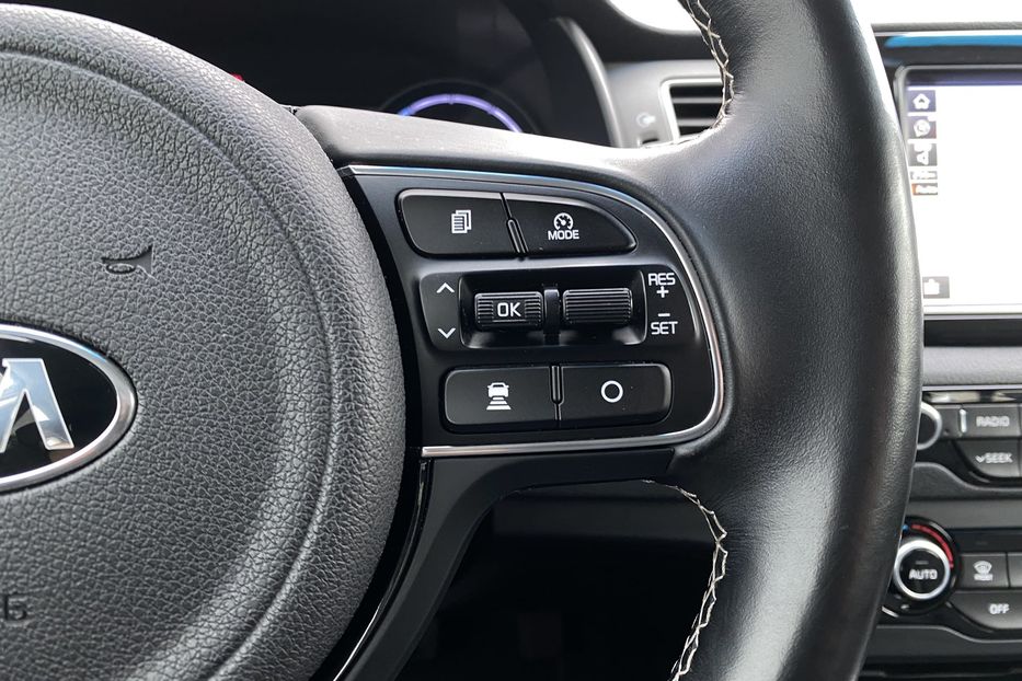 Продам Kia Niro 64 кВт Макс. комплектація 2020 года в Львове