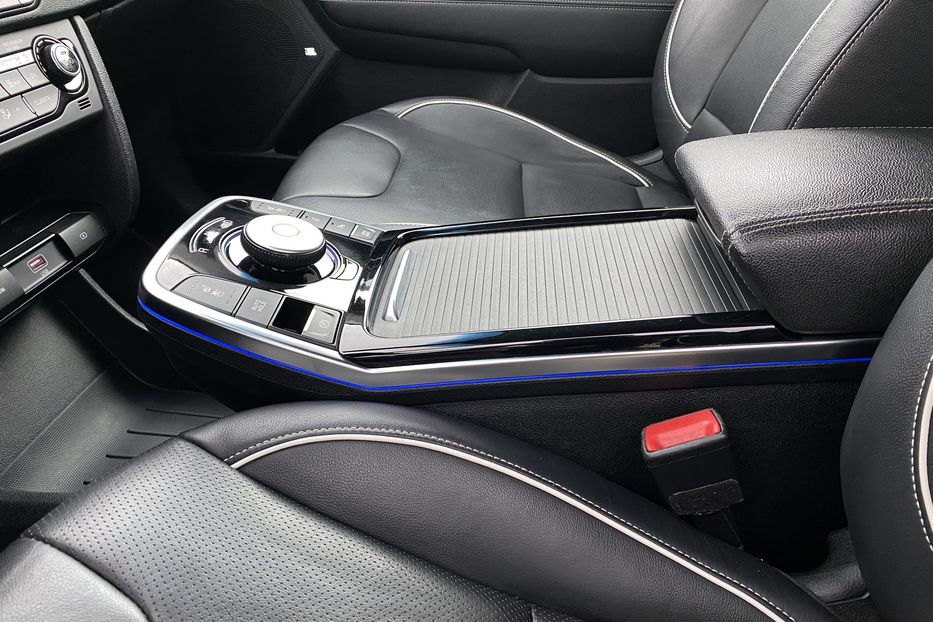 Продам Kia Niro 64 кВт Макс. комплектація 2020 года в Львове