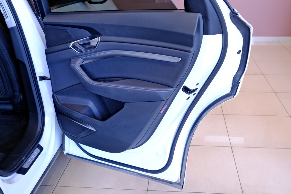 Продам Audi E-Tron 2020 года в Одессе