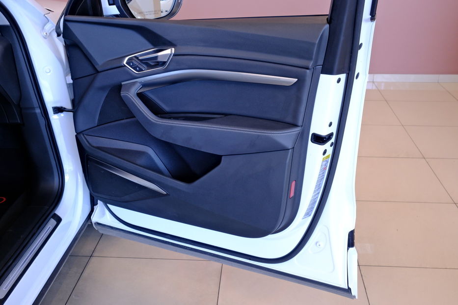 Продам Audi E-Tron 2020 года в Одессе