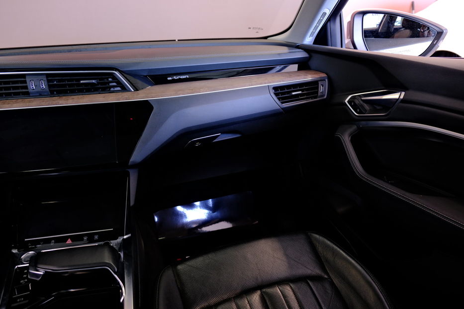 Продам Audi E-Tron 2020 года в Одессе