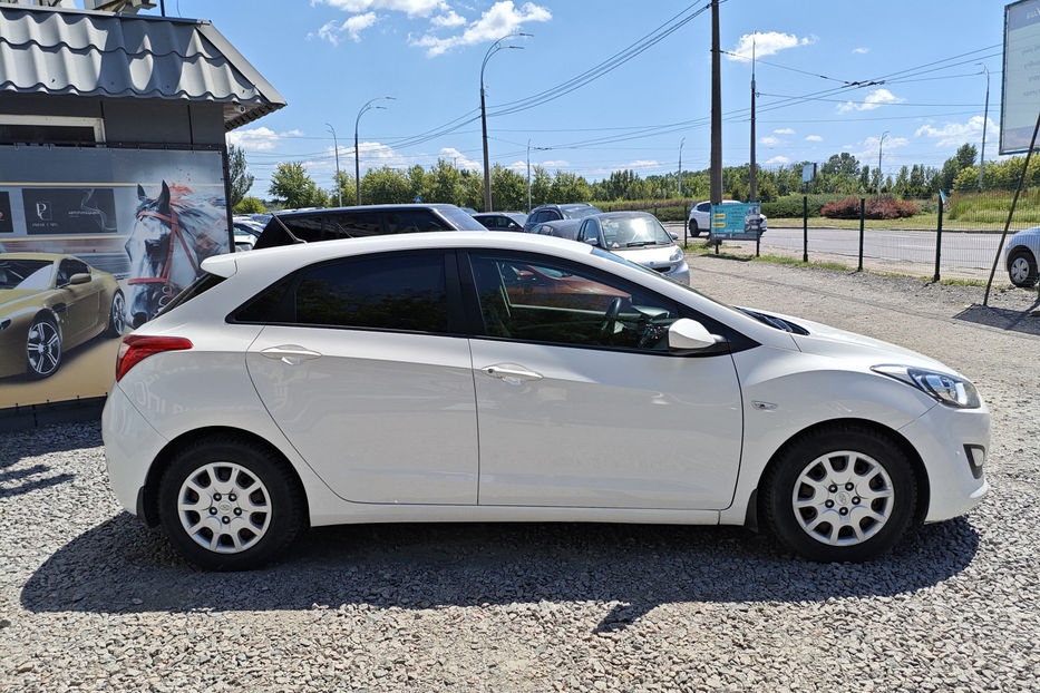 Продам Hyundai i30  2013 года в Киеве
