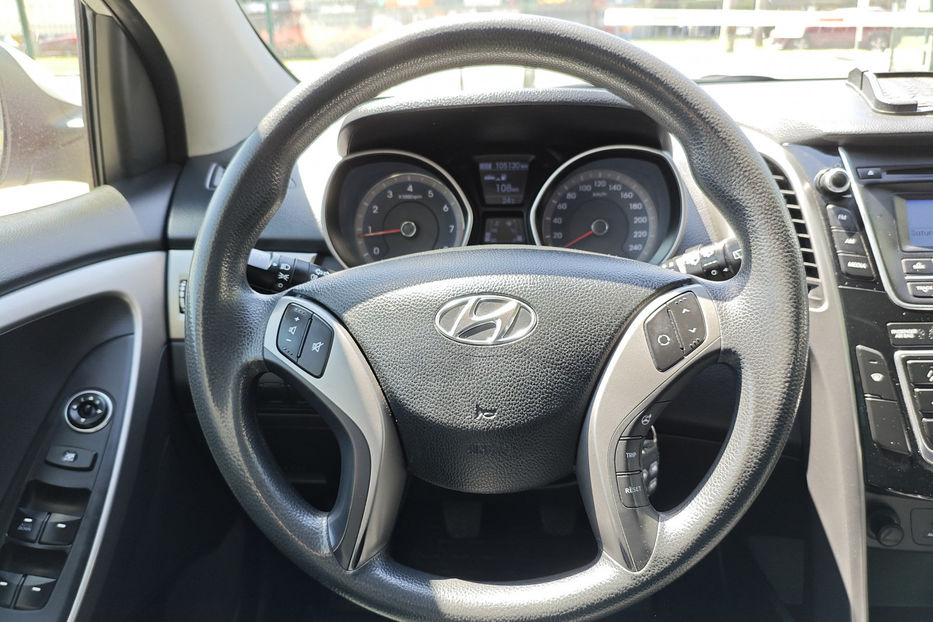 Продам Hyundai i30  2013 года в Киеве