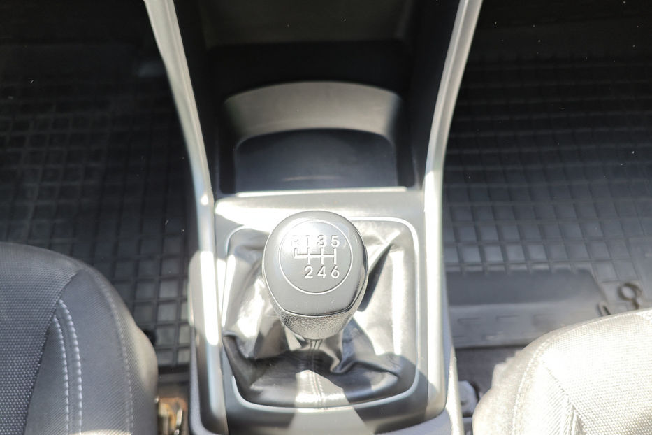 Продам Hyundai i30  2013 года в Киеве