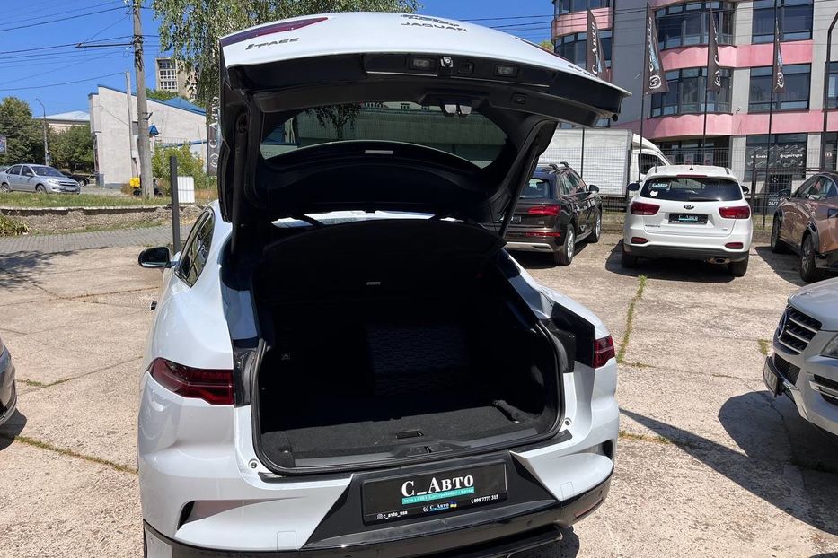Продам Jaguar E-Pace  EV400 2018 года в Черновцах