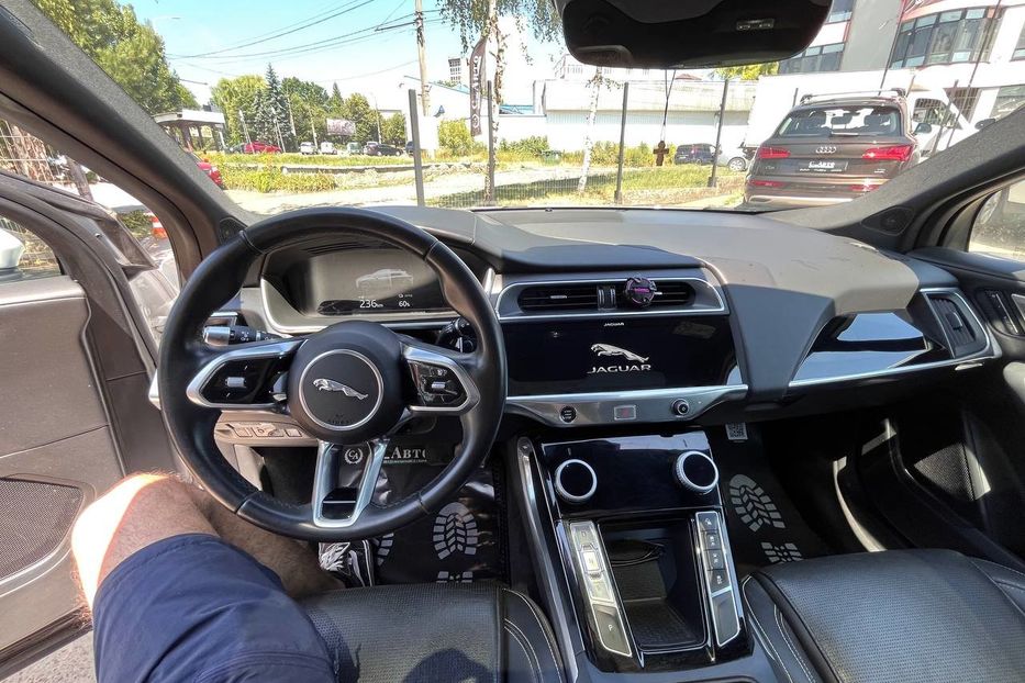 Продам Jaguar E-Pace  EV400 2018 года в Черновцах