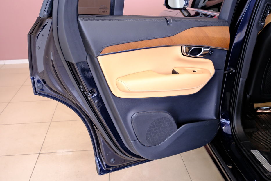 Продам Volvo XC90 Plug-in-Hybrid 2017 года в Одессе