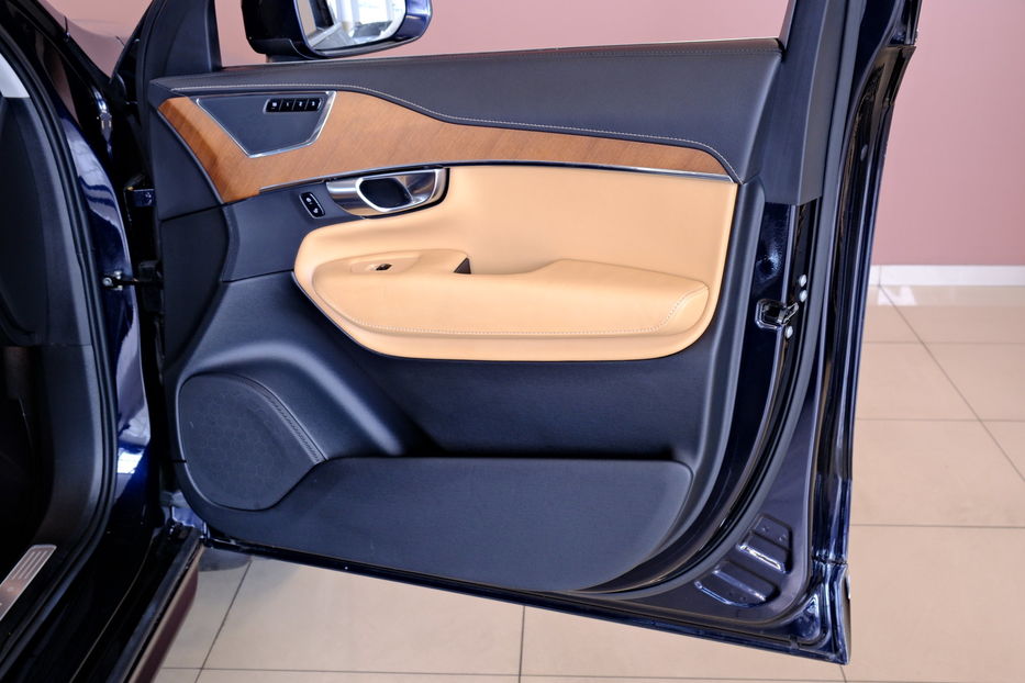 Продам Volvo XC90 Plug-in-Hybrid 2017 года в Одессе