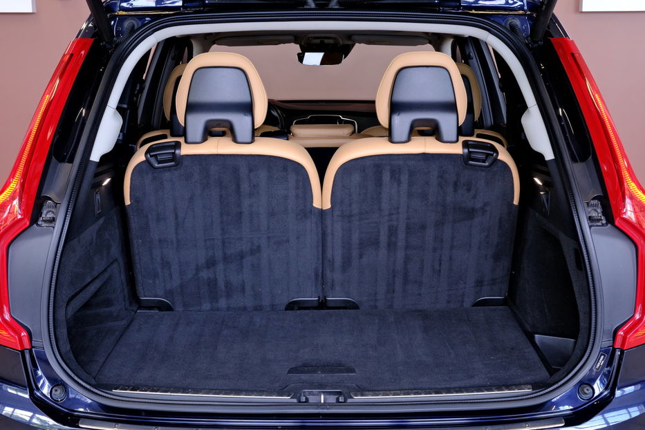 Продам Volvo XC90 Plug-in-Hybrid 2017 года в Одессе