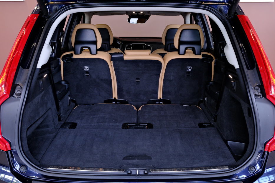 Продам Volvo XC90 Plug-in-Hybrid 2017 года в Одессе