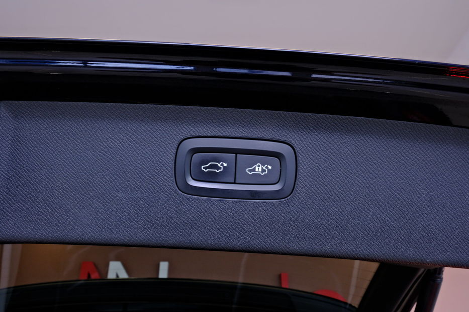 Продам Volvo XC90 Plug-in-Hybrid 2017 года в Одессе