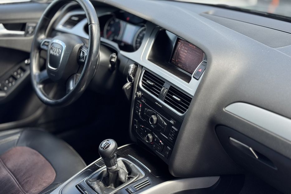 Продам Audi A4 B8 2.0TDI (KOMIS) 2011 года в г. Умань, Черкасская область