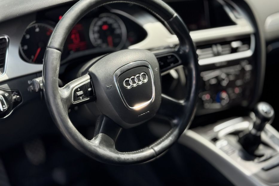 Продам Audi A4 B8 2.0TDI (KOMIS) 2011 года в г. Умань, Черкасская область