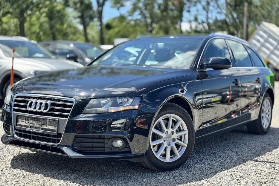 Продам Audi A4 B8 2.0TDI (KOMIS) 2011 года в г. Умань, Черкасская область