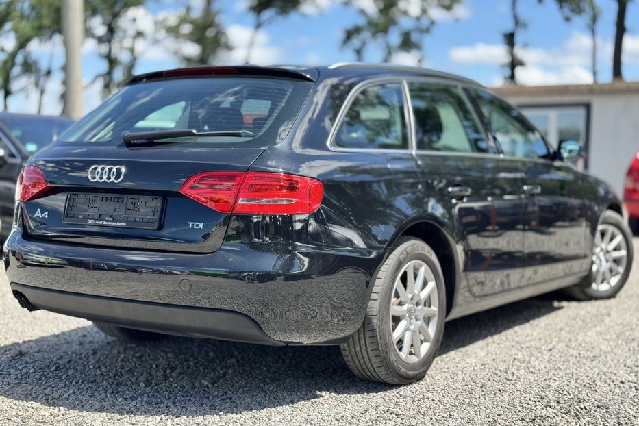 Продам Audi A4 B8 2.0TDI (KOMIS) 2011 года в г. Умань, Черкасская область