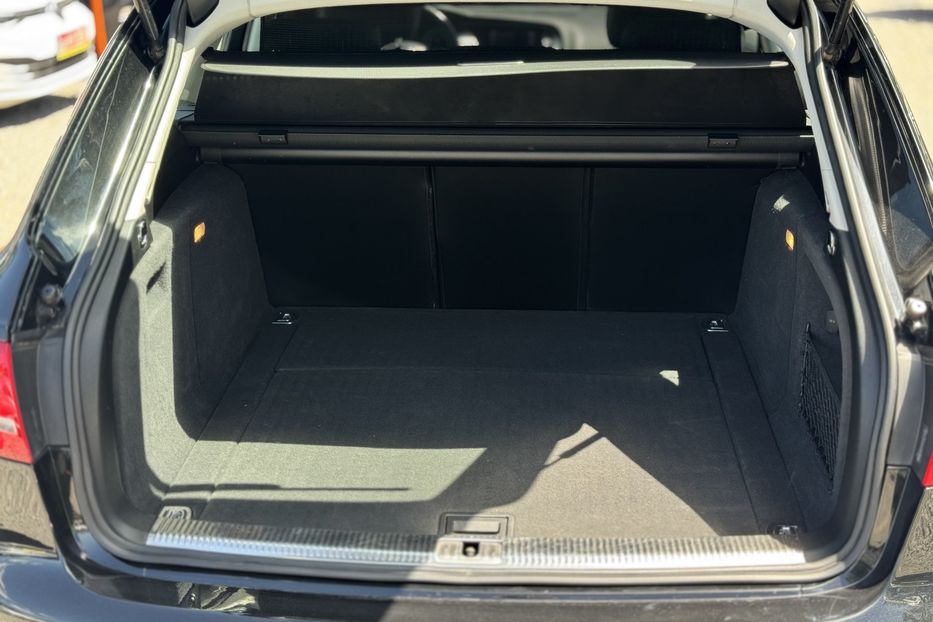 Продам Audi A4 B8 2.0TDI (KOMIS) 2011 года в г. Умань, Черкасская область