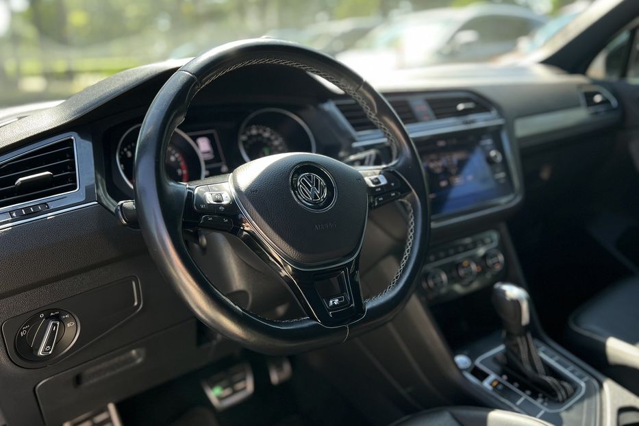 Продам Volkswagen Tiguan R-line AllSpace 7місць (KOMIS) 2021 года в г. Умань, Черкасская область