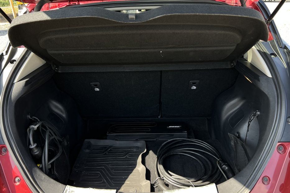 Продам Nissan Leaf 40kWh (KOMIS) 2018 года в г. Умань, Черкасская область