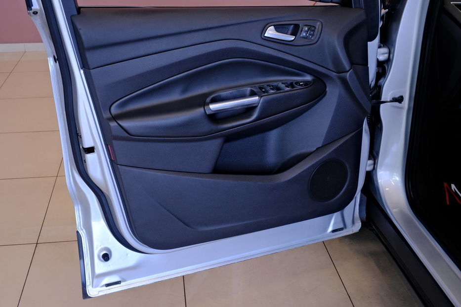 Продам Ford Escape 2013 года в Одессе