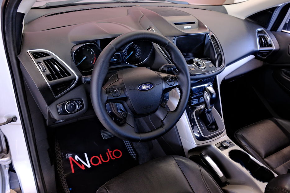Продам Ford Escape 2013 года в Одессе