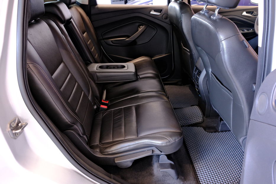 Продам Ford Escape 2013 года в Одессе
