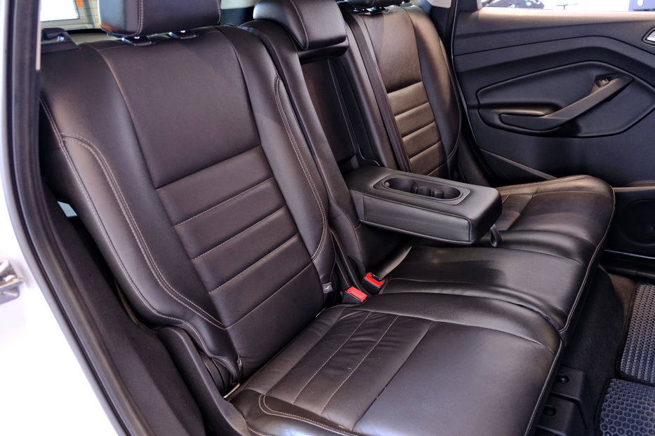 Продам Ford Escape 2013 года в Одессе