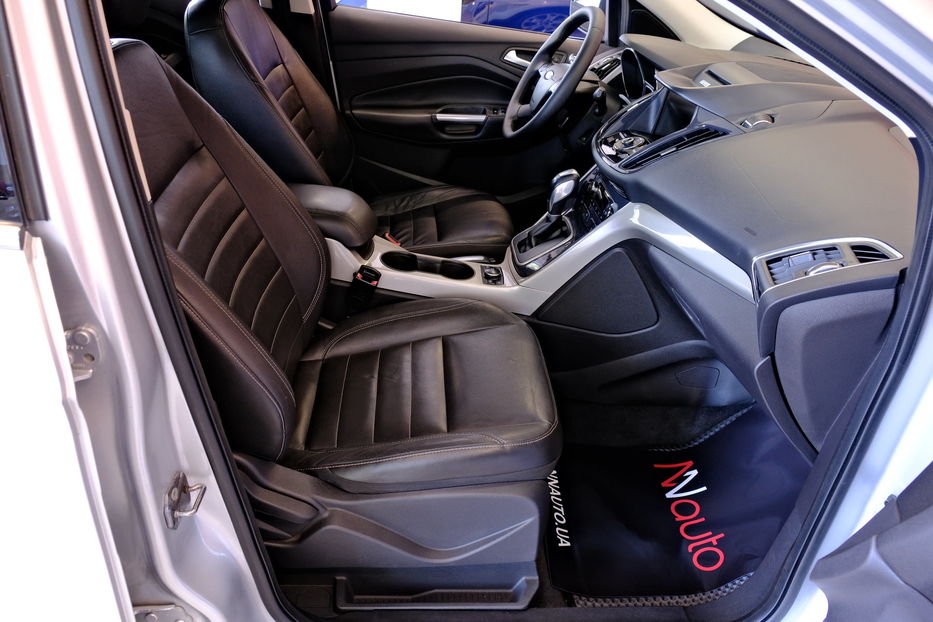 Продам Ford Escape 2013 года в Одессе