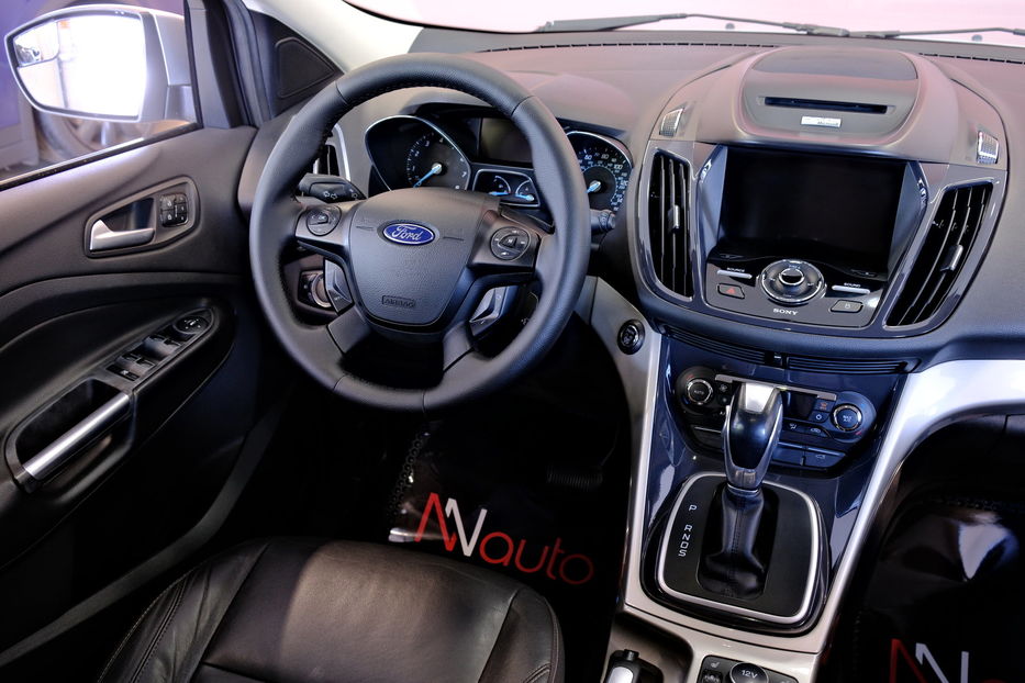Продам Ford Escape 2013 года в Одессе