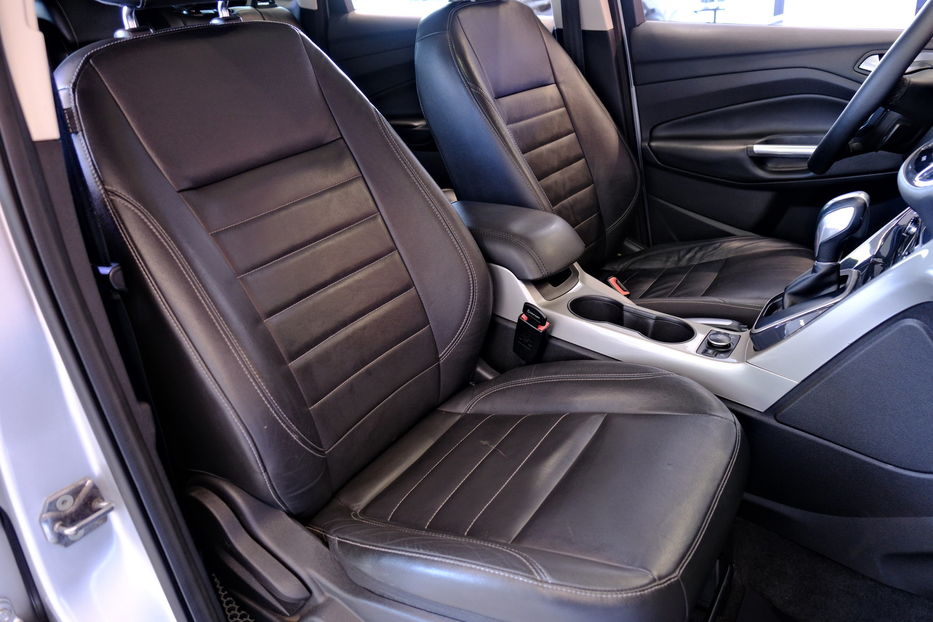 Продам Ford Escape 2013 года в Одессе