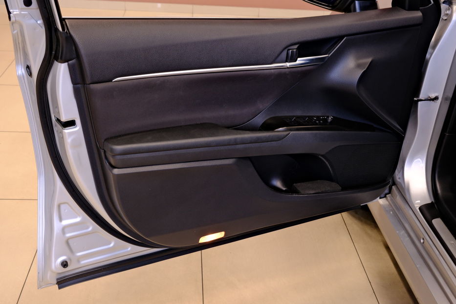 Продам Toyota Camry 2024 года в Одессе