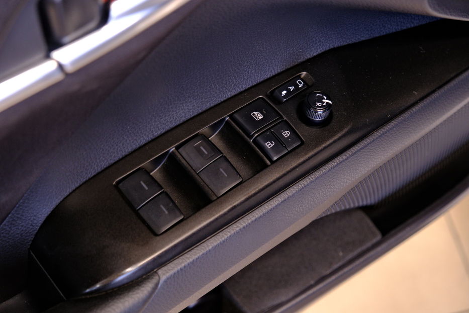 Продам Toyota Camry 2024 года в Одессе