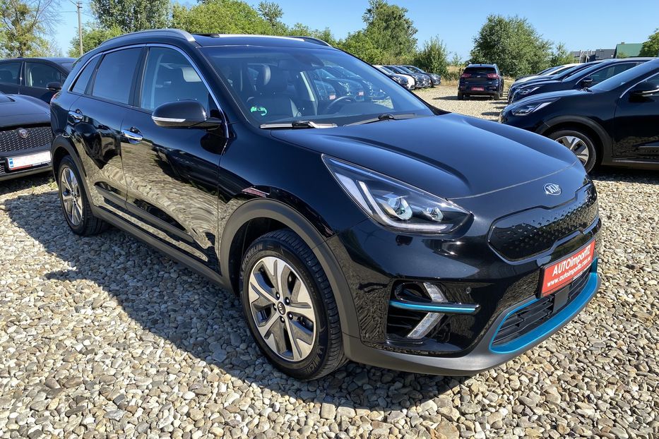 Продам Kia Niro 64 kWh Макс. комплектація Люк. 2021 года в Львове