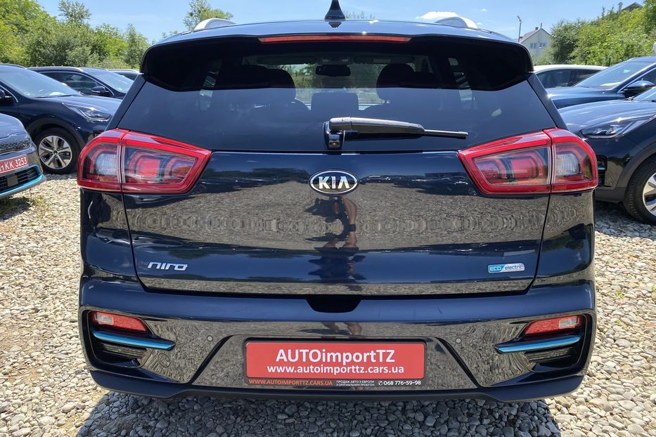Продам Kia Niro 64 kWh Макс. комплектація 2020 года в Львове