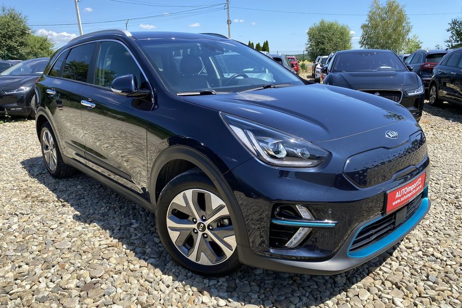 Продам Kia Niro 64 kWh Макс. комплектація 2020 года в Львове