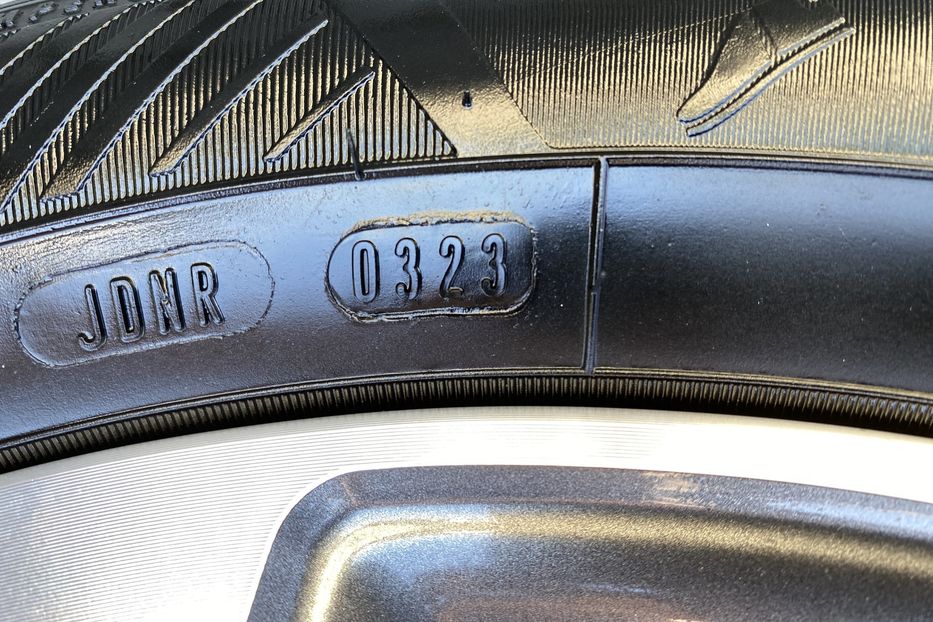 Продам Kia Niro 64 kWh Макс. комплектація 2020 года в Львове
