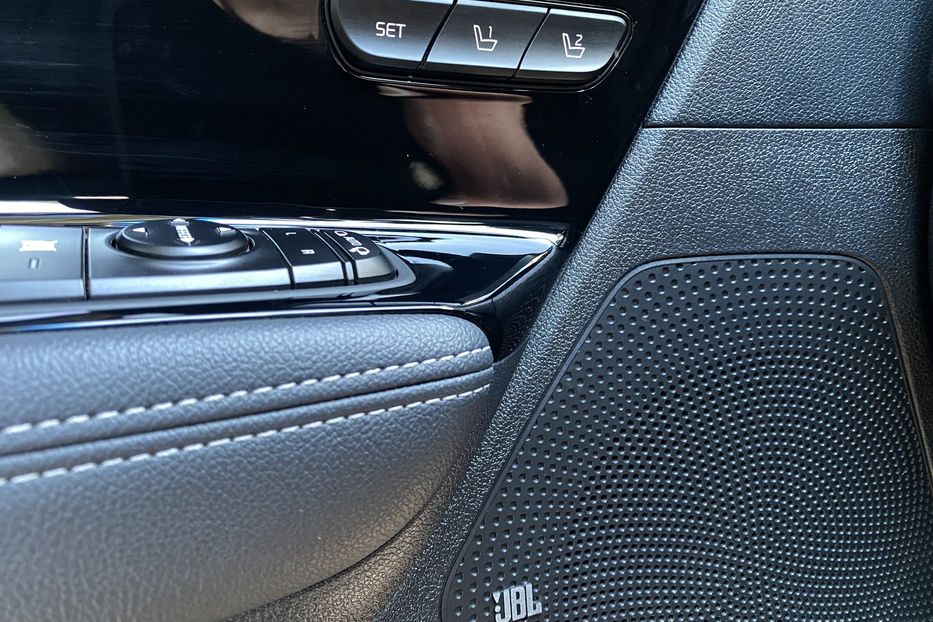 Продам Kia Niro 64 kWh Макс. комплектація 2020 года в Львове