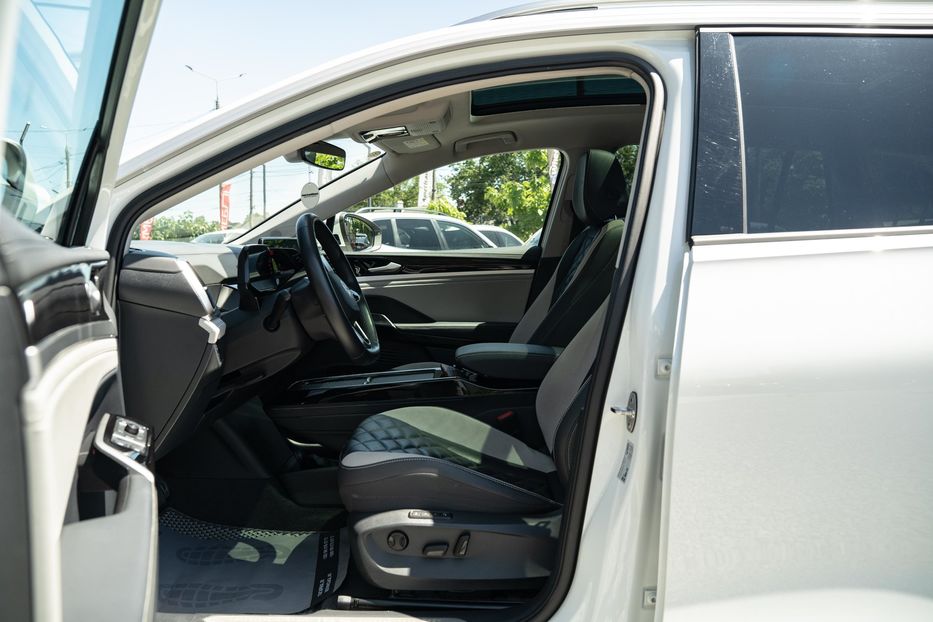 Продам Volkswagen ID.6 Crozz Pro 2022 года в Черновцах
