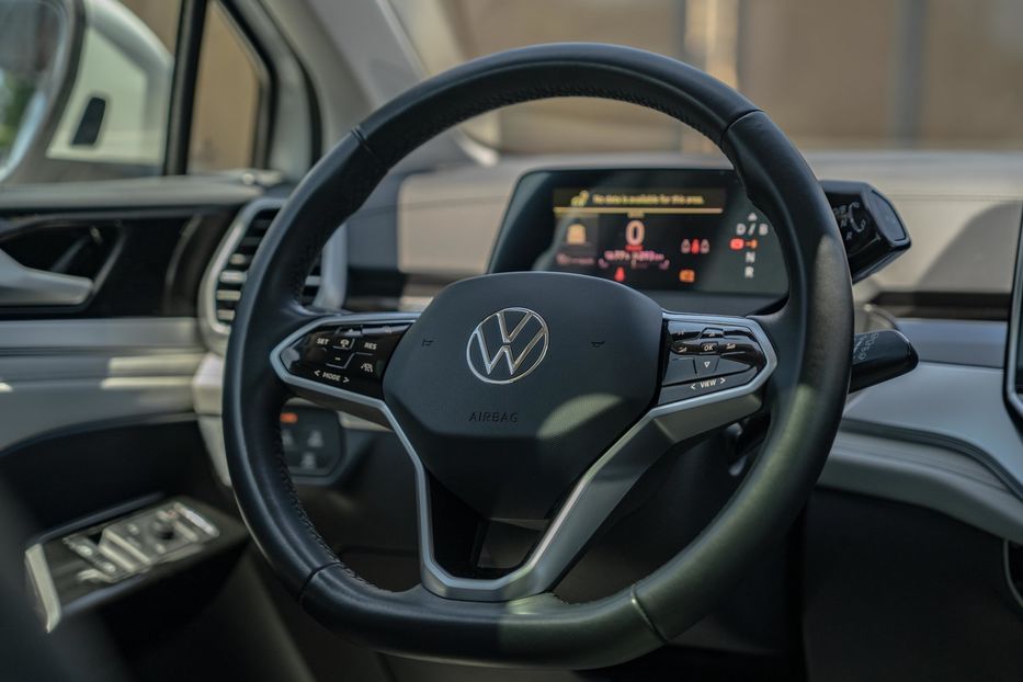 Продам Volkswagen ID.6 Crozz Pro 2022 года в Черновцах