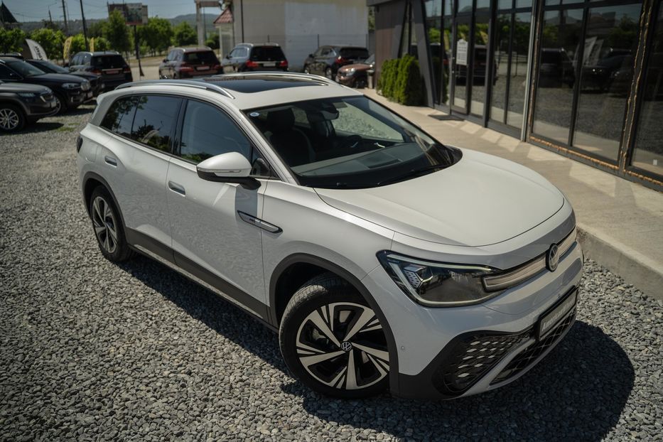 Продам Volkswagen ID.6 Crozz Pro 2022 года в Черновцах