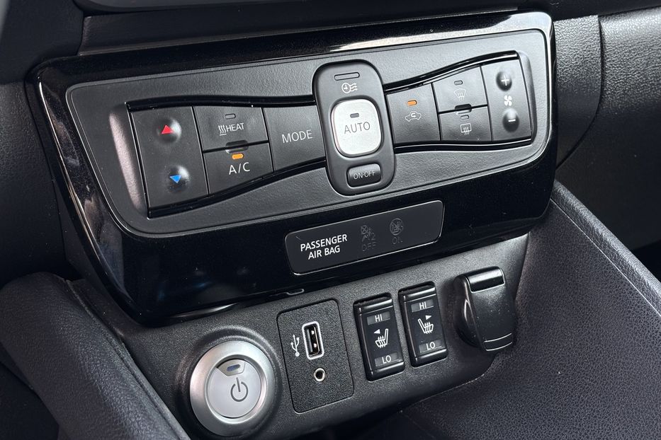 Продам Nissan Leaf  N-CONNECTA e+ 62kWh 2020 года в Львове